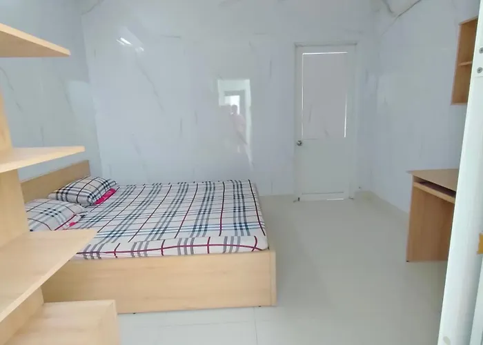 Natural House Hostel